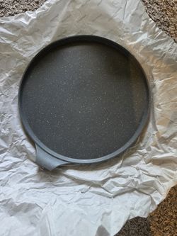 Nonstick Stoneware-Look Pizza Pan / Griddle