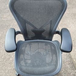 Herman Miller Aeron Office Desk Chairs 