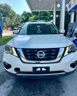 2017 Nissan Pathfinder SL 4X4