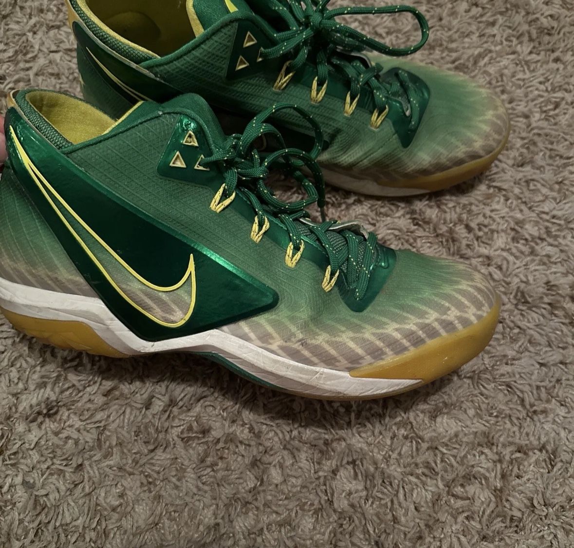 Size 11 - Nike Zoom Field General Oregon