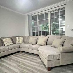 SOFA SECTIONAL 