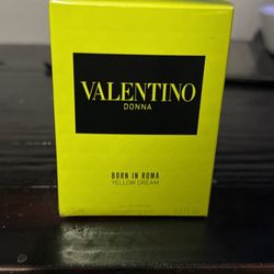 Valentino Yellow Dream