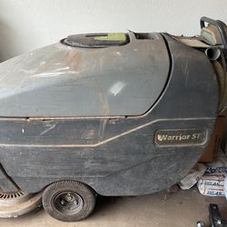 Advance Warrior St Floor Scrubber 32