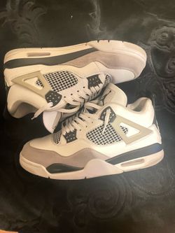 Jordan 4 military black size 9 read description