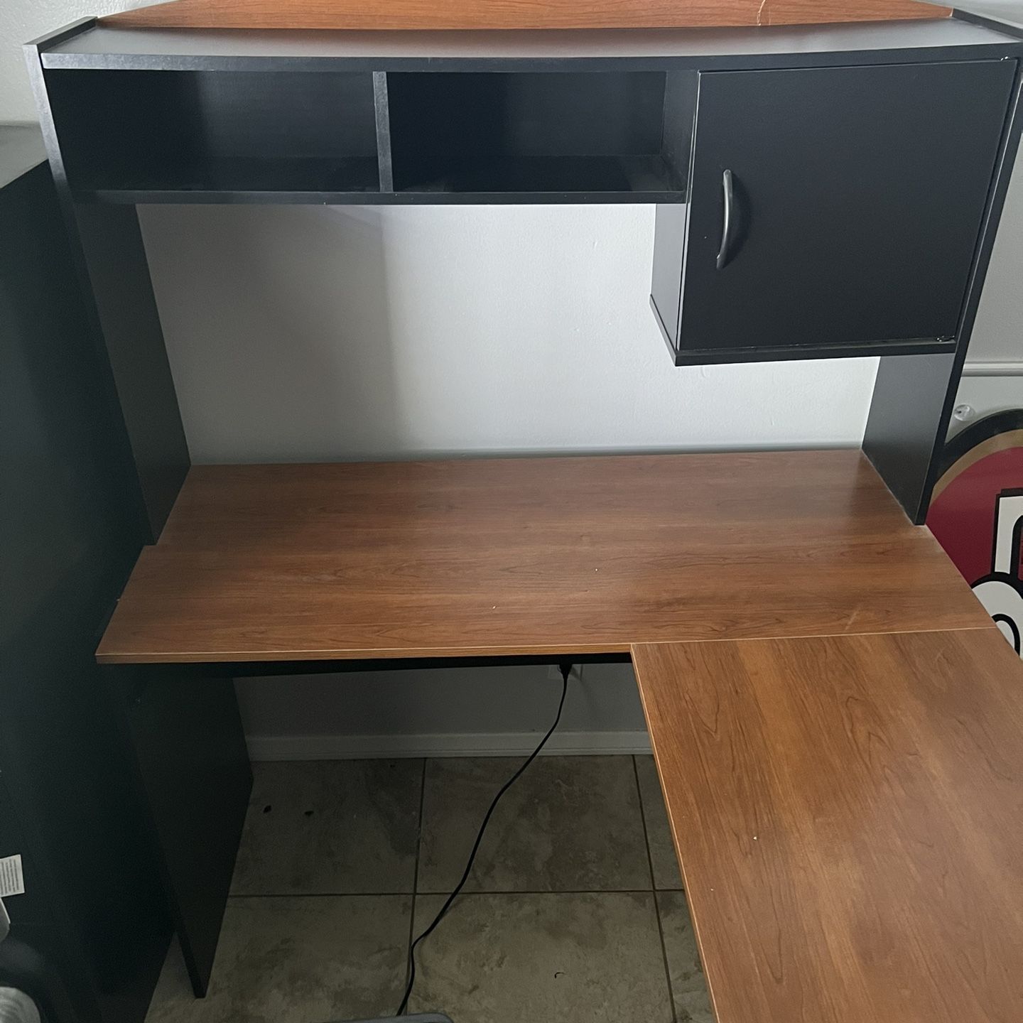 L Shaped Desk