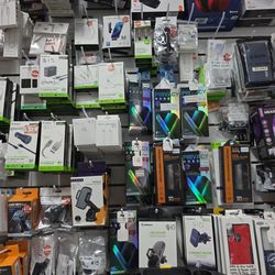 Prices are $10 & $15
We sell in the store only.
We do not ship and do not meet.

We have available for Samsung Galaxy s9 till s26 ultra & For iPhones.