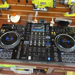 Pioneer - XDJ-XZ DJ table