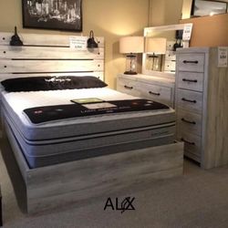 Ashley Queen Bedroom Set 4 Piece!