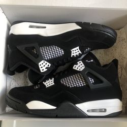 Jordan 4 White Thunder New Sizes 11,11.5,12,13,14
