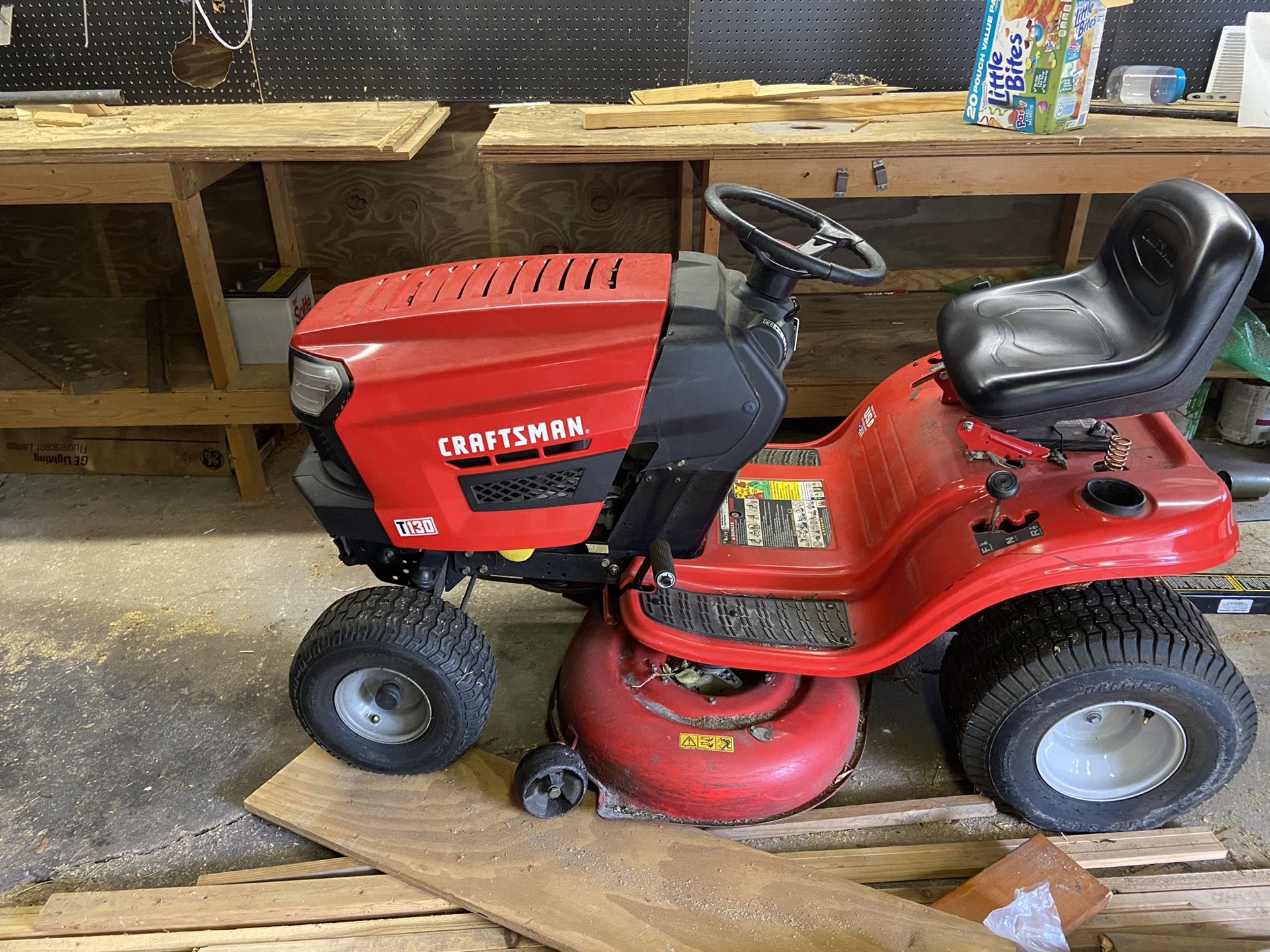 Craftsman Riding Mower (Model-T130)