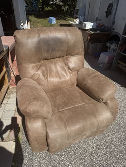 Recliner In Good Condition Only $100