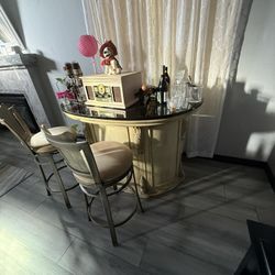 Bar With  2 Chairs