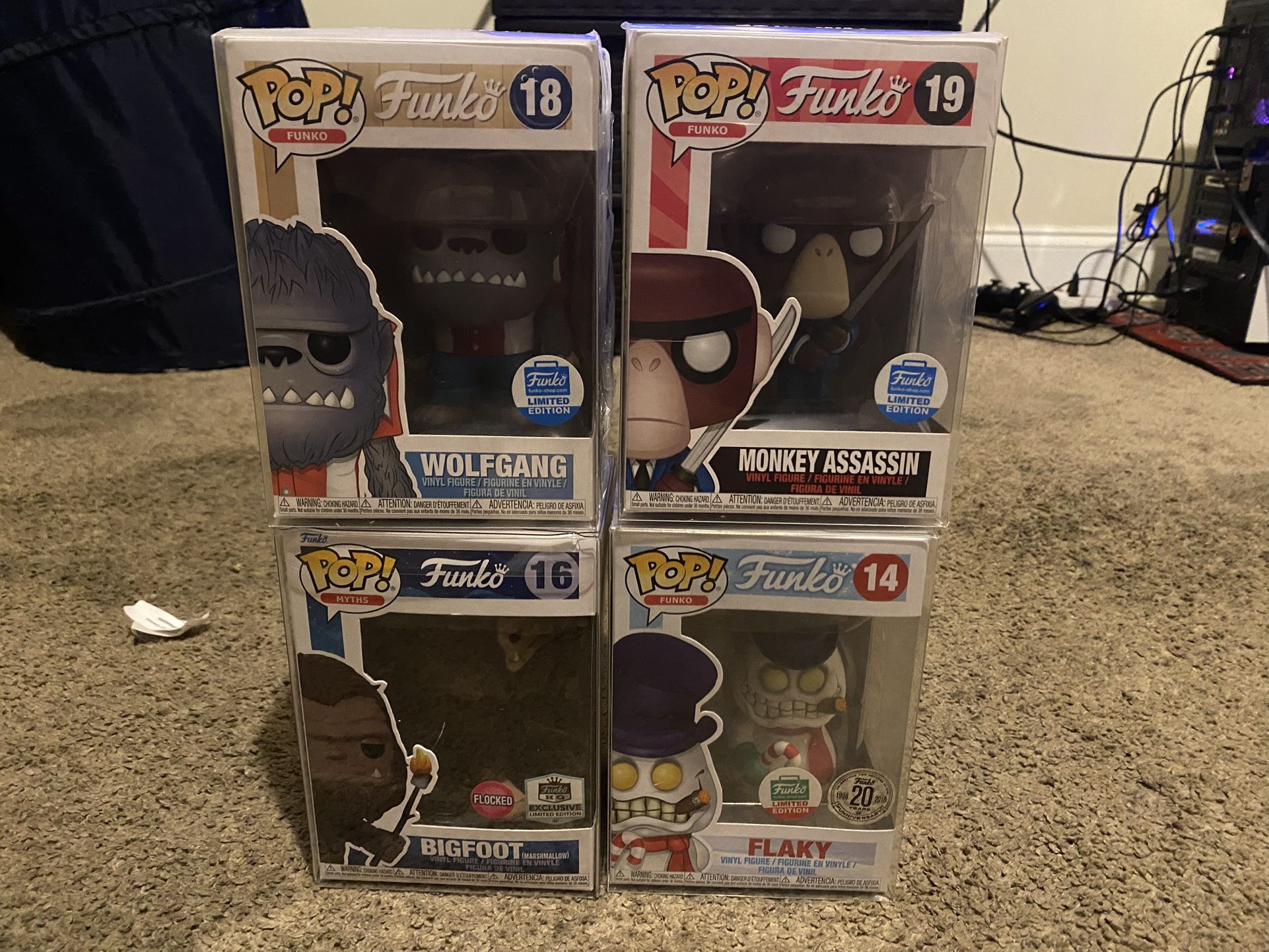 Funko Pop Lot Funko Mascot