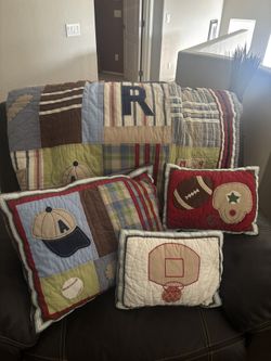 Sports Themed Full Size Comforter and Pillow Set