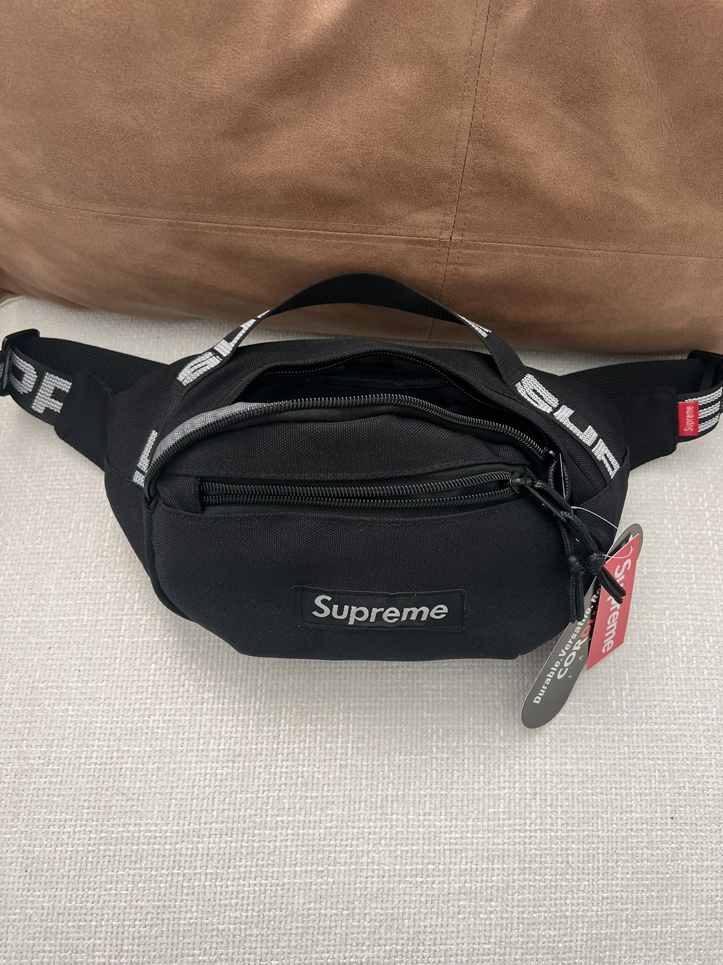 supreme crossbody/waistbag (black)