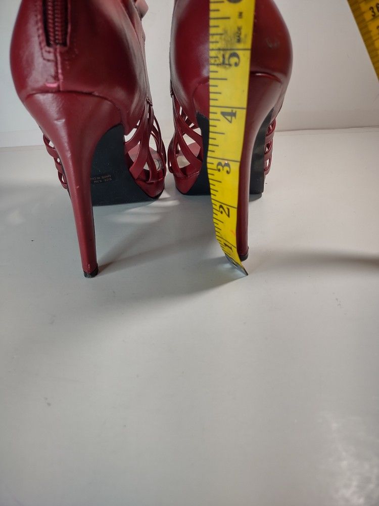 Penny Loves Kenny red strappy open toe stiletto heels size 8.5