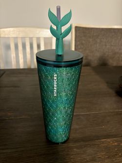 New Starbucks 2025 - Iridescent Aqua Tumbler + Mermaid Tail Straw Topper