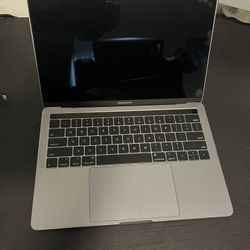 2019 Apple MacBook Pro 13”