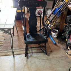 Antique Rocking Chair 