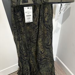 Zara Clothing Available For Women  Dress Skirt Jeans 