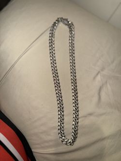 Silver Chain With Matching Bracelet