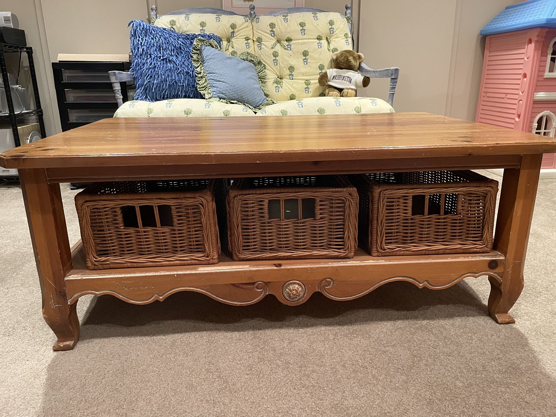 Coffee Table With 3 Baskets