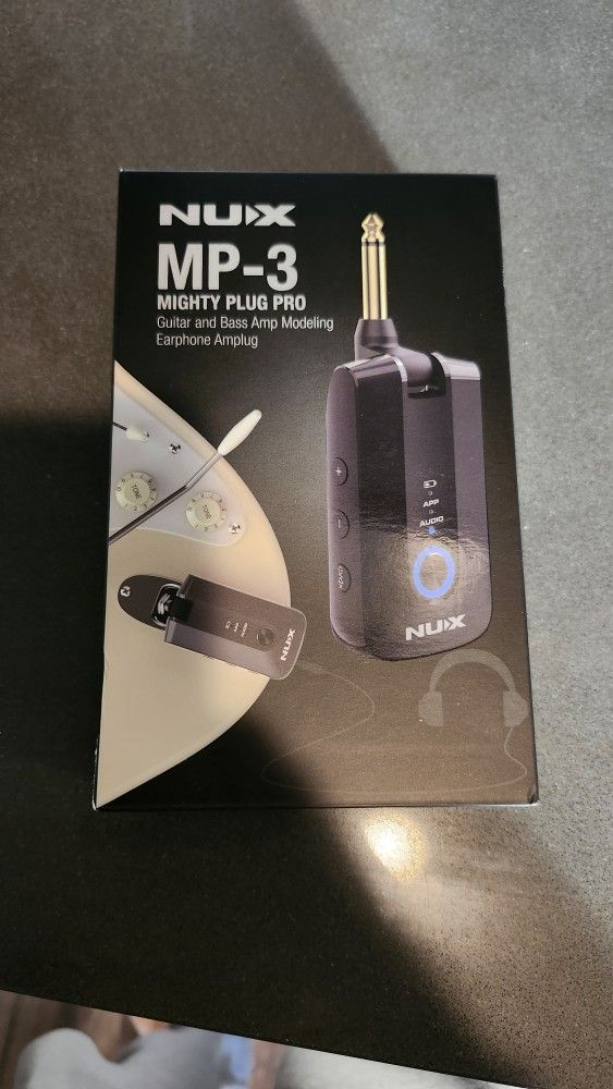 NUX MP-3 Mighty Plug Pro Guitar and Bass Amp Modeling Earphone Amplug