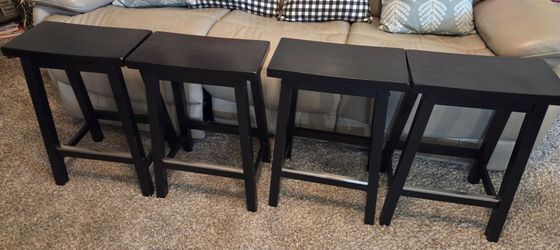 Amazon Basics Solid Wood Saddle-Seat Counter Height Bar Stools 29" H( BLK) set of 4 $80