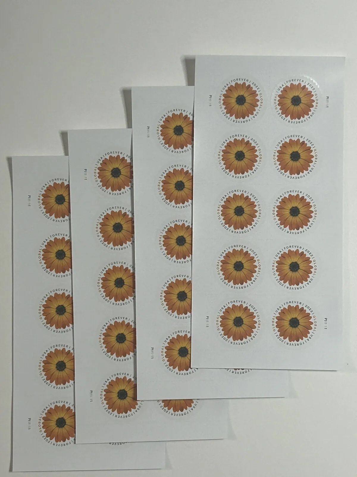 1000 USPS 2022 Global Forever Stamps African Daisy