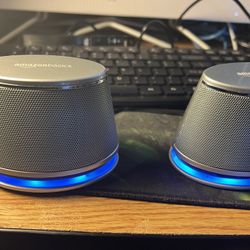 Amazon Basics USB Plug-n-Play Computer Speakers, 2, Model V620 Silver-Excellent