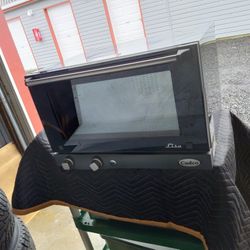 Cadco Lisa Convection Oven