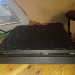 Ps4 slim And Monitor 