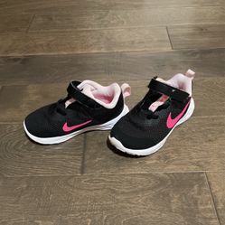 NIKE Like New Toddler Girl Boy Tennis Shoes - Size 10
