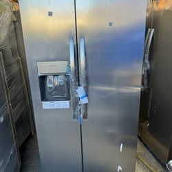 Frigidaire Refrigerator 36 X 69 Brand New One Receipt For One Years Warranty 