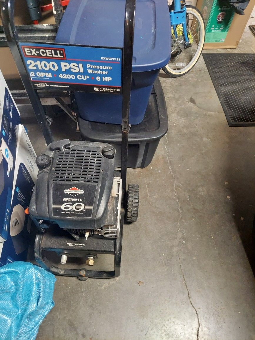 Pressure washer For Parts It Ran Fine Before Stored