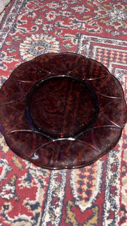 Hazel Atlas Glass Company NewPort "Hairpin" Amethyst Plates circa 1(contact info removed)