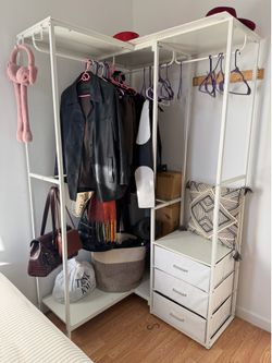 Clothing rack