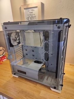 Corsair White 570X crystal glass case