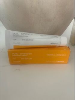 Spot and pore corrector