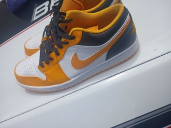 Air Jordan 1's