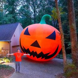Giant Inflatable Halloween Jack-O-Lantern 20 ft