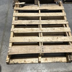 Unused Pallets/ Thin sheetwood