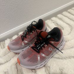 On Cloud Size 8