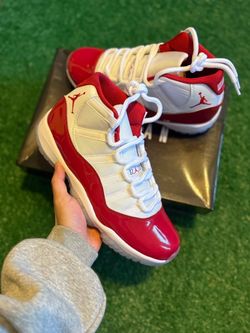 Jordan 11 Retro Cherrys