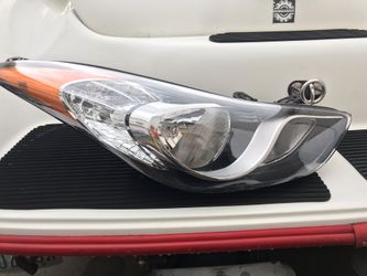 Right side headlight Hyundai 2012