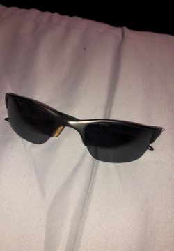 Oakley glasses with case