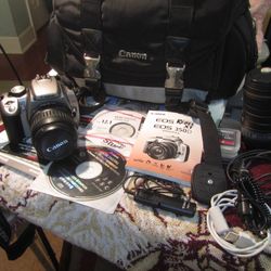 Canon EOS Digital Rebel XT DSLR Camera with EF-S 18-55mm f/3.5-5.6 Len