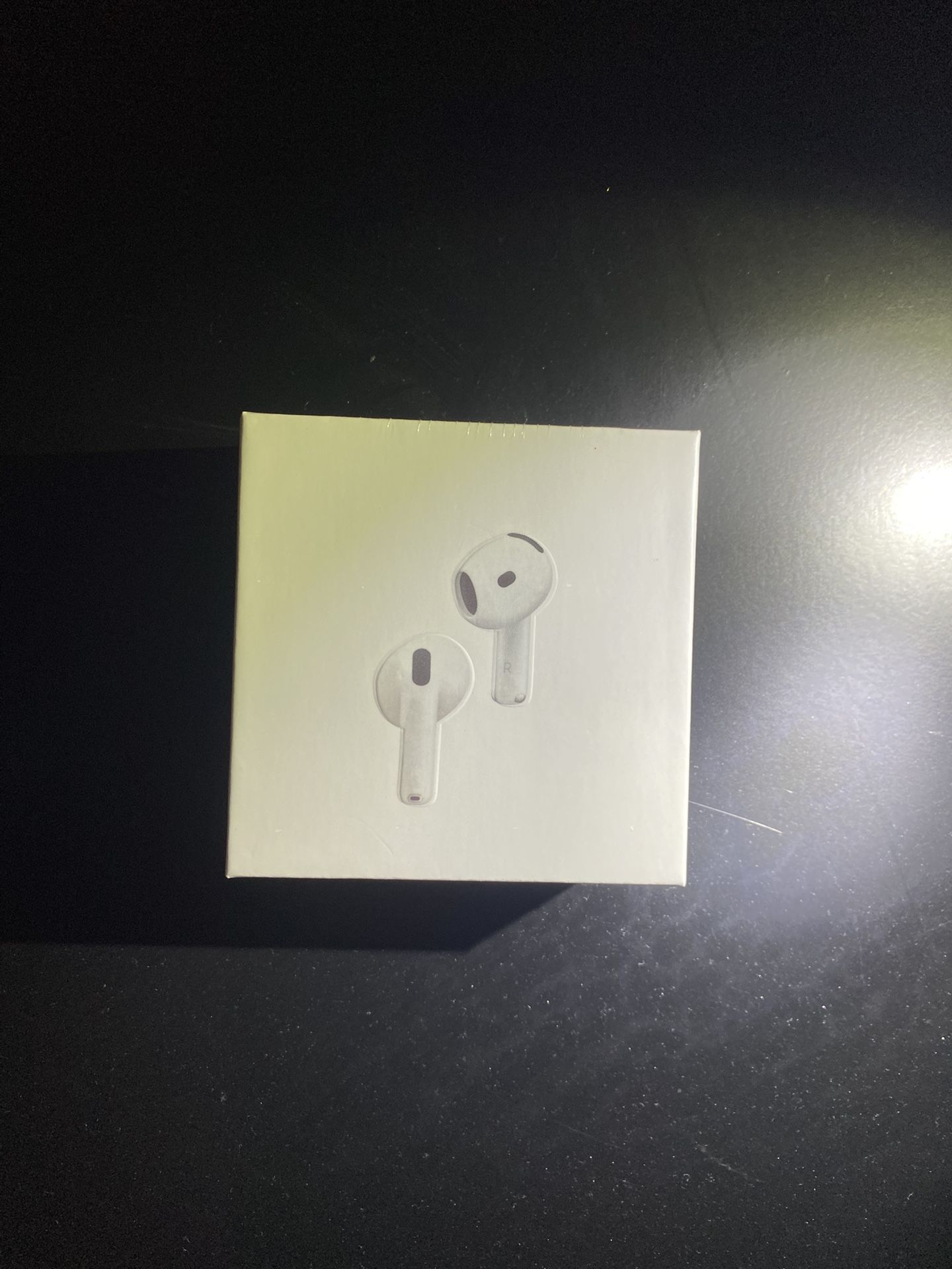 AirPods 4 ANC