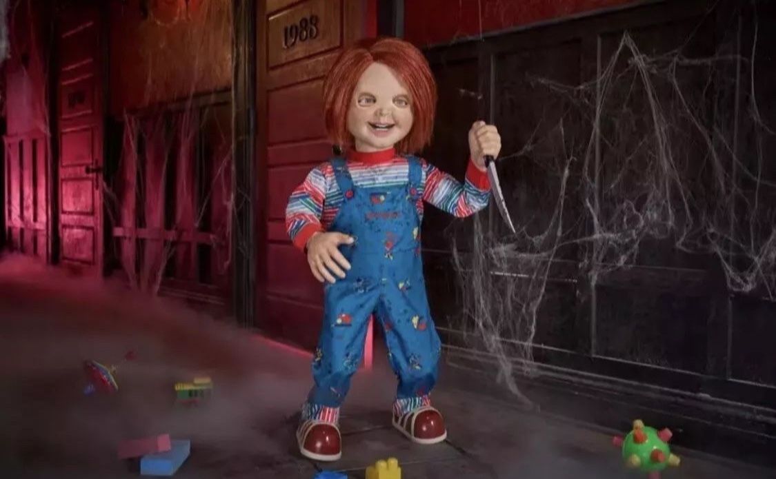 3.5 Ft Animated Chucky Doll