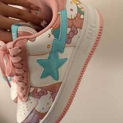 Hello Kitty Bape Size 5US
